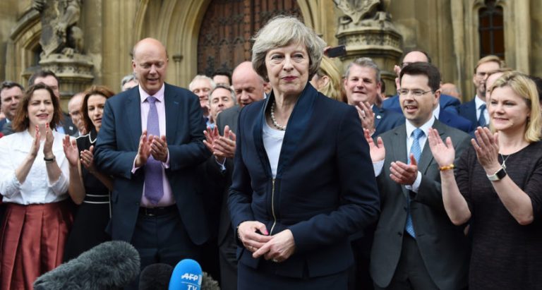 Theresa May joacă dur! În pline negocieri privind Brexit-ul, vrea alegeri anticipate în iunie