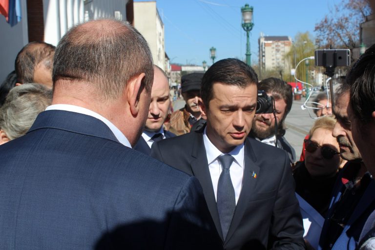 Sorin Grindeanu, la Reșița: „Sevil, tata!” VIDEO
