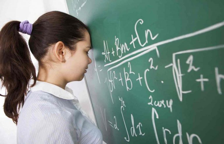 Universitatea Politehnica Timișoara oferă cursuri gratuite de  matematică