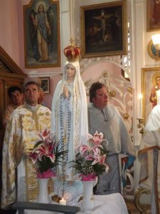 statuia-fecioara-maria-resita