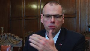 CCIAT--AMBASADORUL SLOVEN.Still004