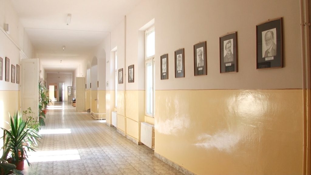 COLEGIU BĂNĂȚEAN--INTERVIU CU SORIN IONESCU DIRECTOR COLEGIU BANATEAN.Still033