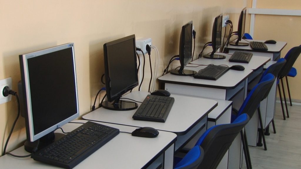 COLEGIU BĂNĂȚEAN--INTERVIU CU SORIN IONESCU DIRECTOR COLEGIU BANATEAN.Still037