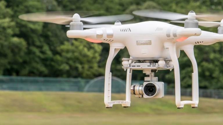 Supravegherea şantierelor autostrăzilor se face cu drona