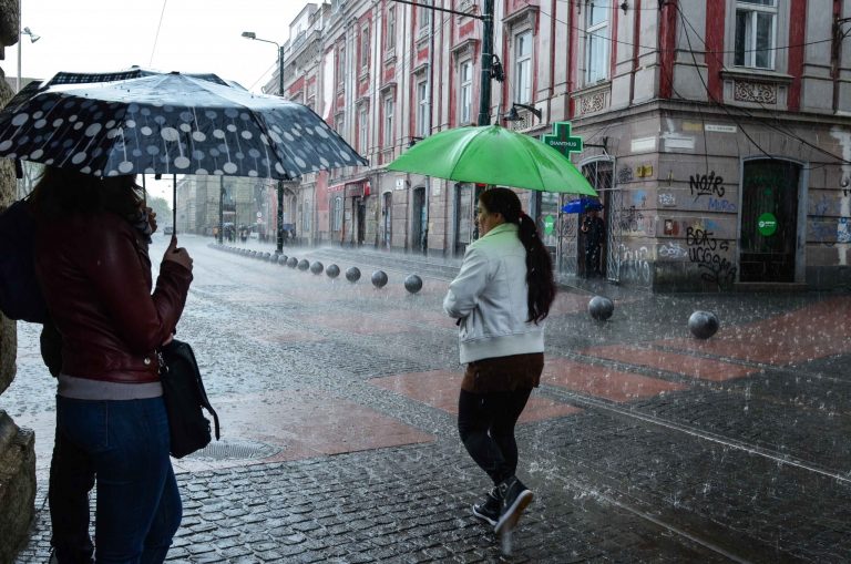 Frig și ploi în Banat! Cât va ține vremea rea?