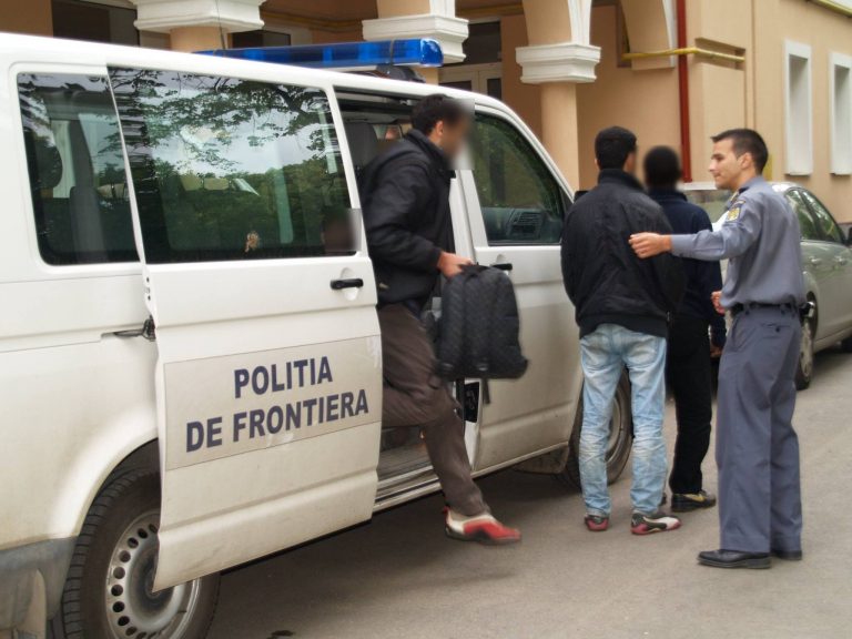 Traficul de migranţi cea mai nouă modă în vestul țării! Ca orice modă, implică și riscuri…
