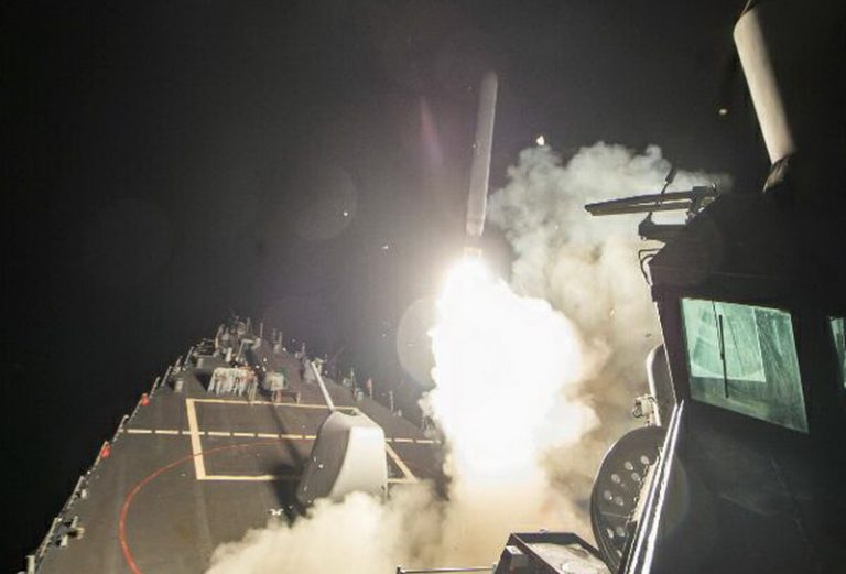 Tensiuni puternice între Rusia şi SUA după atacul ce a „ras” o bază aeriană din Siria-VIDEO