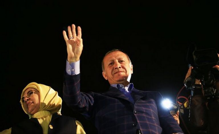Erdogan jubilează! Referendumul îi dă puteri sporite. Acum vrea și reintroducerea pedepsei cu moartea!