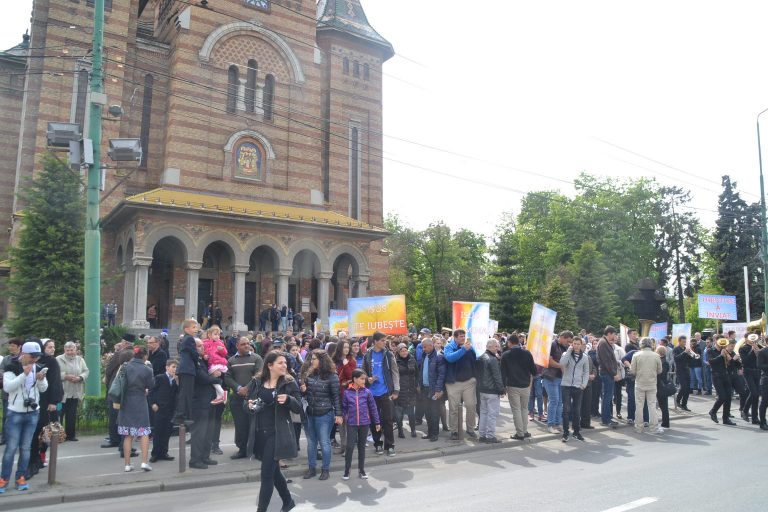 Marșul Învierii i-a reunit și în acest an pe credincioșii de diverse religii FOTO-VIDEO