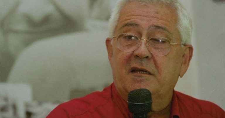 “Oamenii trebuie învăţaţi să citească”. Interviu cu scriitorul Matei Călinescu