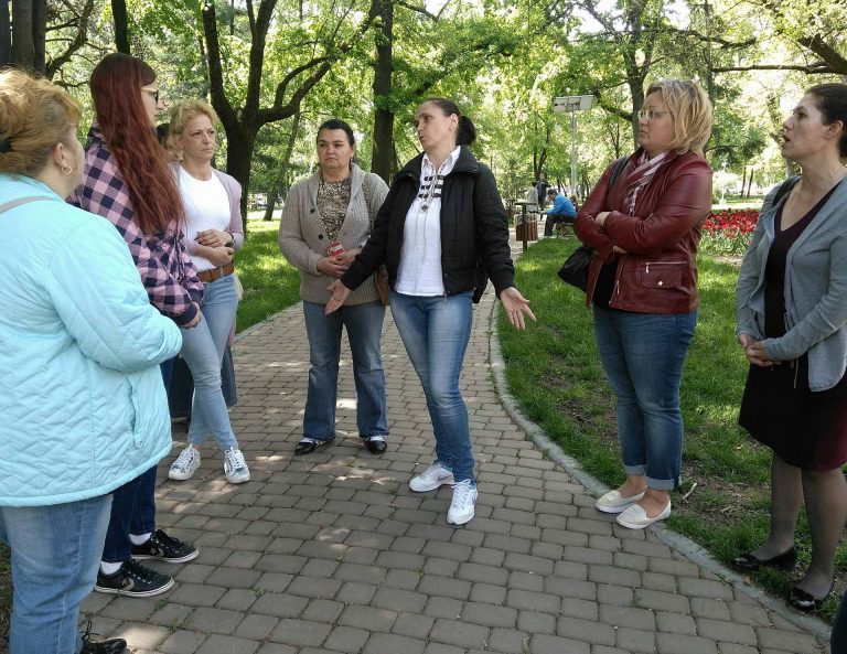 Părinții scandalizați au venit la Inspectoratul Școlar! VIDEO