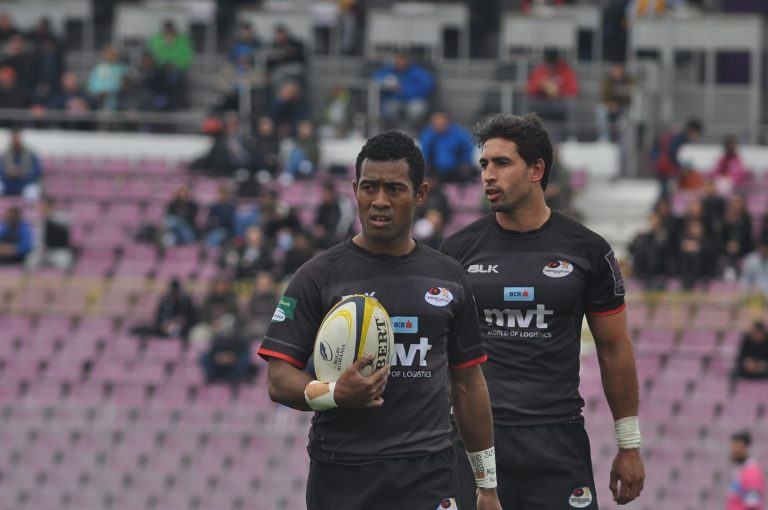 Semifinale fără emoții pentru campioană