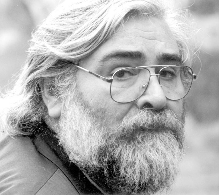 „Iubirea lui Dumnezeu faţă de om se manifestă prin uimirea Lui faţă de propria-I creatură”. Interviu cu pictorul Sorin Dumitrescu