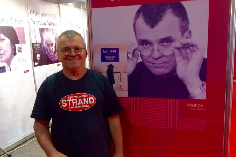 „Sunt patriot pe persoană fizică”. Interviu cu scriitorul Ioan Morar