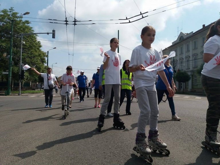 Oprește drogurile cu… rolele! Timișorenii au ieșit la un marș antidrog FOTO