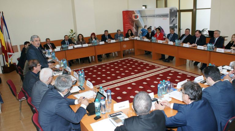 Avem cei mai mulți absolvenți de științe socio-economice din Uniunea Europeană, atrage atenția rectorul Universității Politehnice Timișoara! Ce facem cu ei?