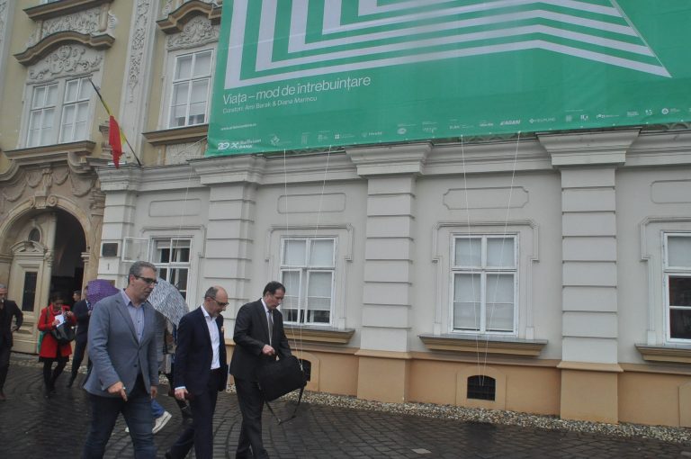 „Viața-mod de întrebuințare” este de fapt o secțiune prin universul personal VIDEO