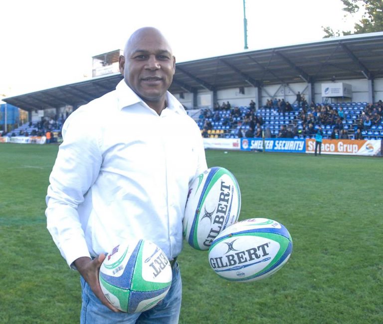 Chester Williams, rechemat pentru asaltul la titlu