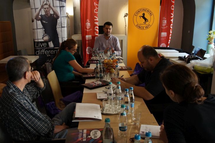 ACS Ciclism Dumbrăviţa organizează Cupa Timişoarei într-o parcare subterană!