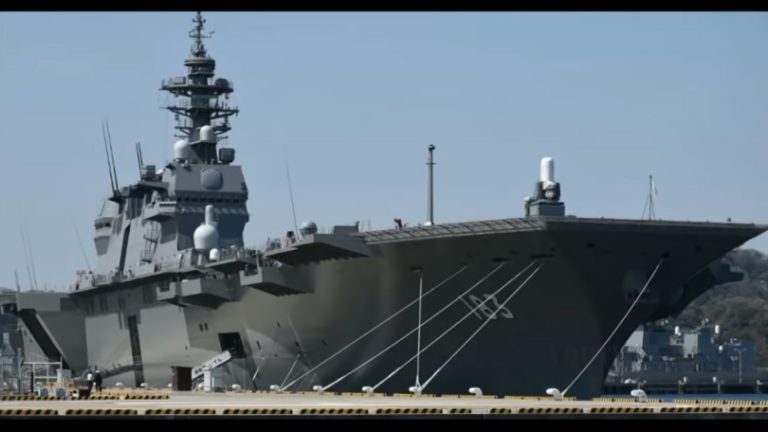 Japonia a trimis cea mai mare navă de război pentru a proteja o navă americană, pe fondul tensiunilor cu Coreea de Nord-VIDEO