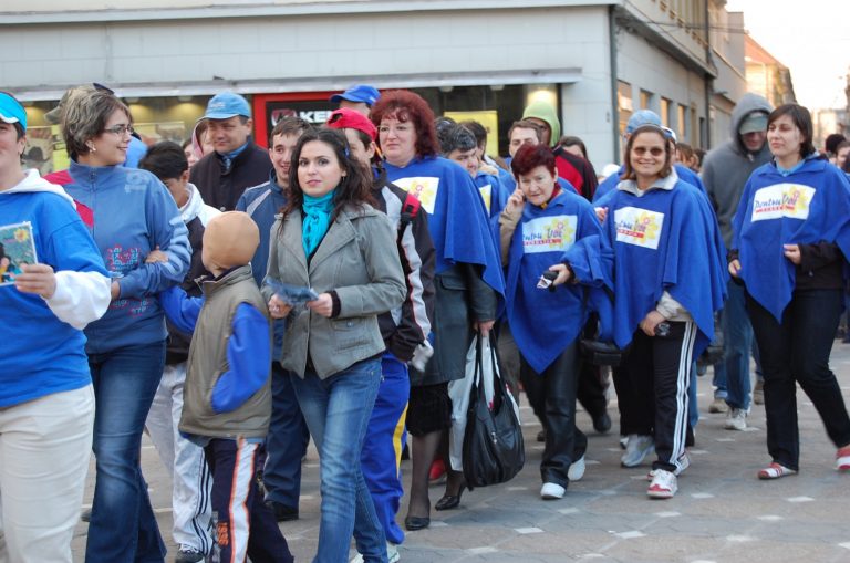 Guvernul lovește în cei care își ajută semenii! Iniţiativă de eliminare a direcţionării 2%