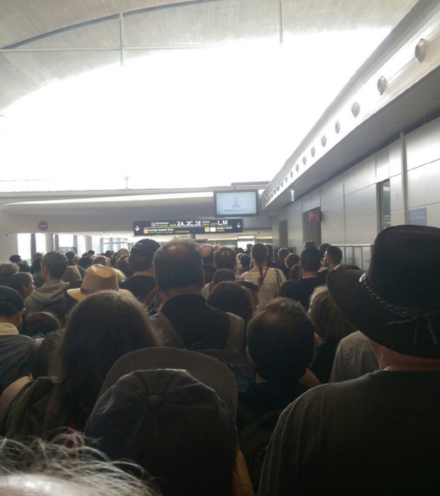 aeroport-paris-bomba-2