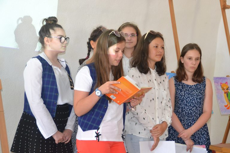 Pentru elevii din Timișoara, „Bucuria lecturii” continuă chiar și în prag de vacanță. FOTO-VIDEO
