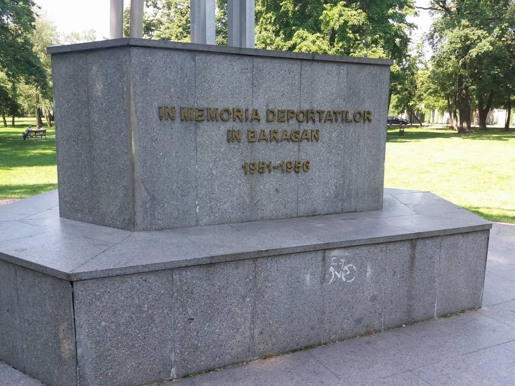 monumentul-deportatilor-3