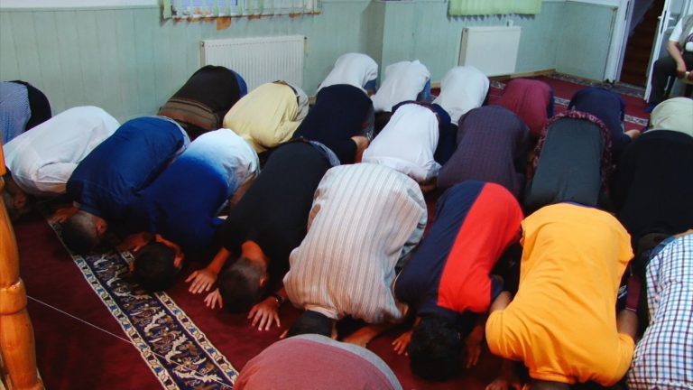 Ce fac musulmanii din Timișoara în perioada Ramadanului-VIDEO
