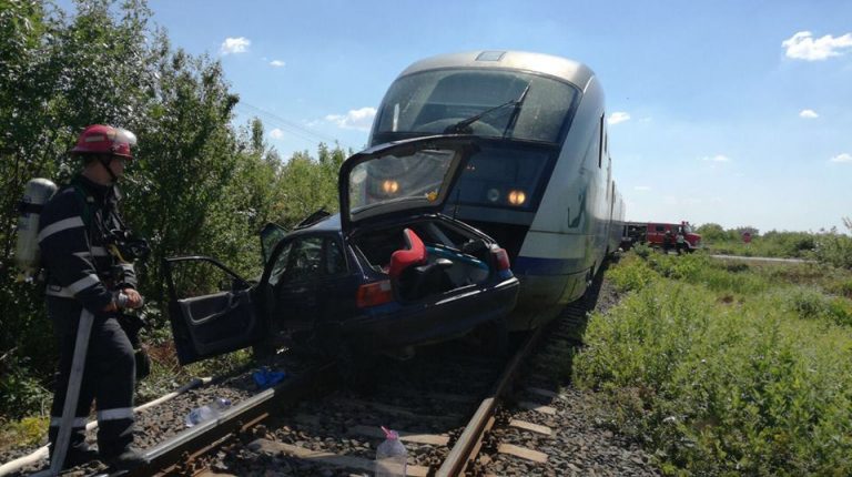 Fetiță de numai 2 ani, victima unui accident cumplit, pe o cale ferată din Timiș!