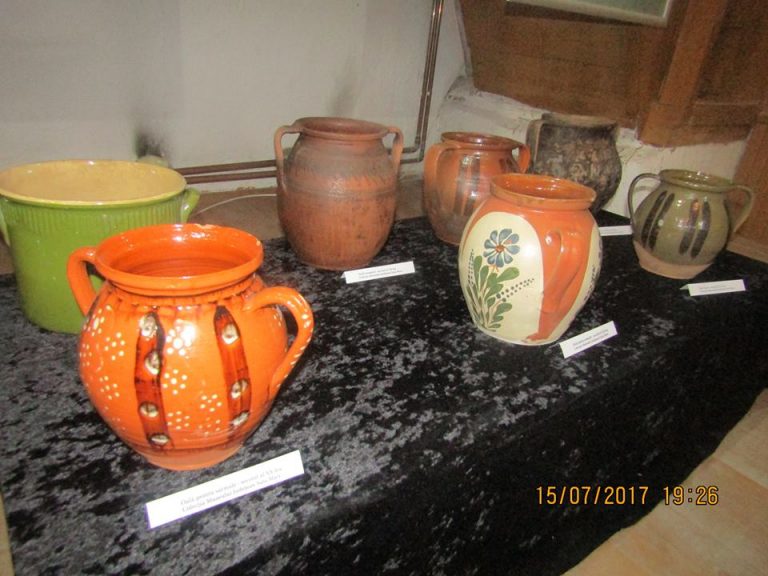 Oala de sarmale a bunicii, pe acorduri de jazz şi poezie, la Muzeul Satului Bănățean. VIDEO