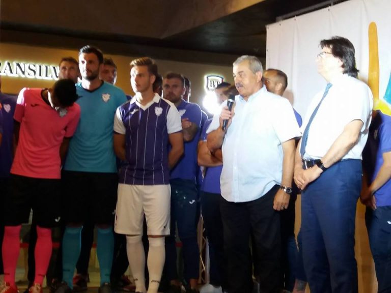 Poli așteaptă vizita campioanei lui Hagi