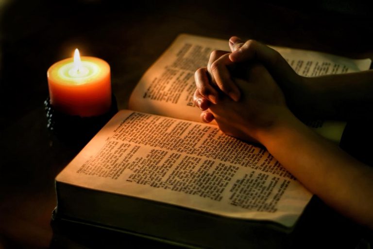 Rugăciunea ”Tatăl Nostru” va fi modificată! Versul care stârnește controverse, înlocuit