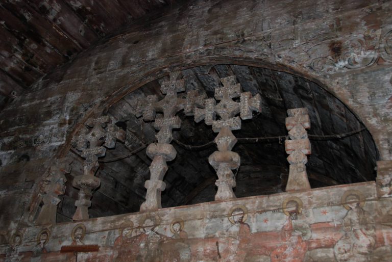 Cum puteți salva una dintre cele mai vechi și frumoase biserici de lemn din Vestul țării
