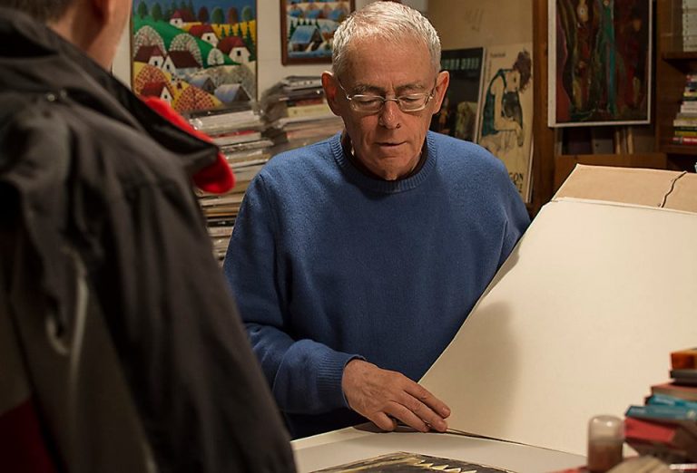 „Dacă vrei să devii colecţionar, îndreaptă-te spre contemporanii tăi”. Interviu cu colecționarul de artă contemporană, medicul Sorin Costina