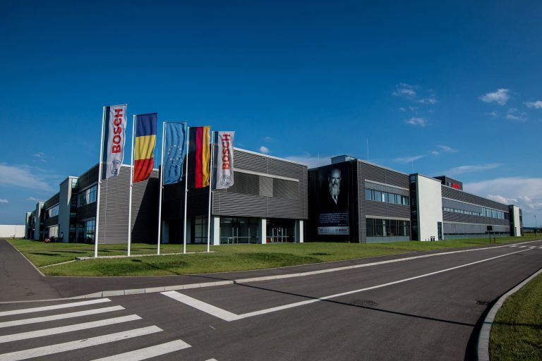 O companie germană deschide o fabrică într-un orășel din vestul țării! Se vor crea sute de locuri de muncă