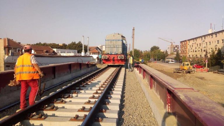 Trenurile au testat noul pod de la Pasajul Popa Şapcă. Video