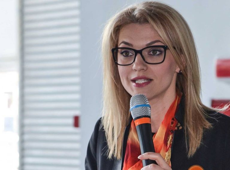 Alina Gorghiu, mesaj pentru Dragnea, cu privire la majorarea accizei pentru carburant