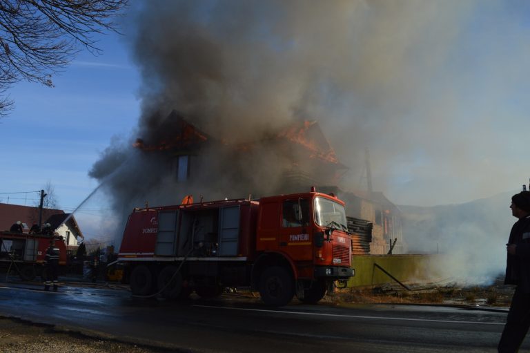 Crezi că în concediu ești ferit de incendii? Sigur nu știai toate aceste reguli!