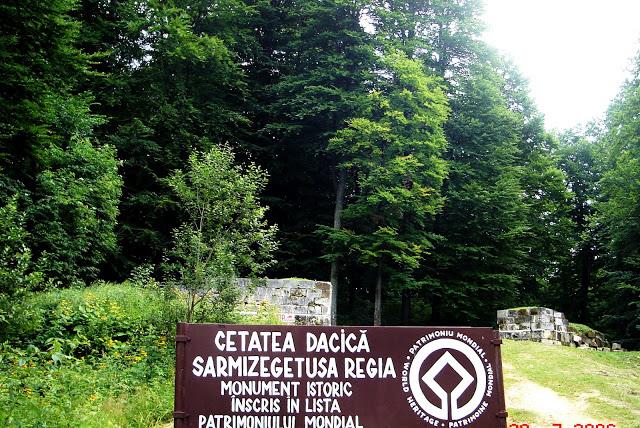 Măsuri urgente pentru drumul către cea mai cunoscută cetate dacică
