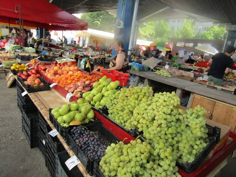 Cum să ne meargă bine? Importăm mai multe produse alimentare decât exportăm. Deficitul e uriaș