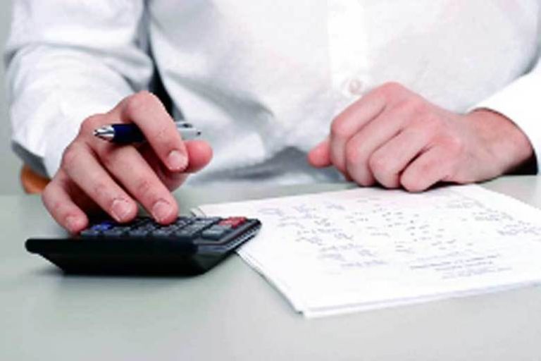 Lovitură pentru firmele din toată țara! Ce pregătește guvernul în legătură cu plata TVA!