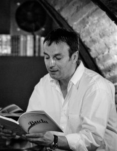 Bobe citeste din Bucla