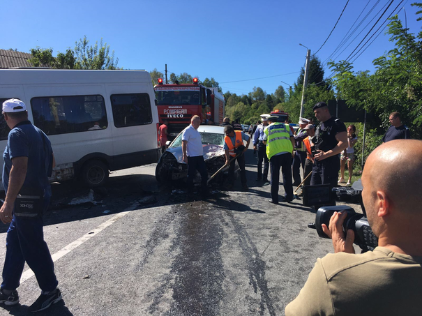 Plan roșu de intervenție în Hunedoara, în urma unui accident cu 13 victime