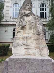 bust arad