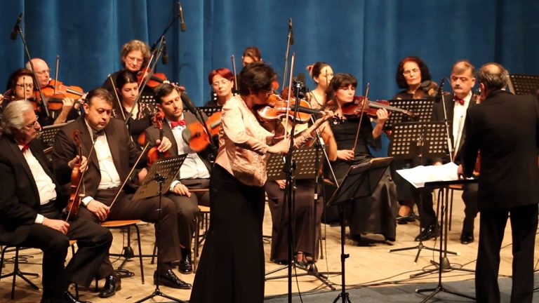 Medicii pun mâna pe instrumente… muzicale