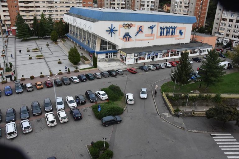 PSD-iștii sabotează propunerea lui Popa de a gestiona parcările din Reșița, deși încasările din taxe ar fi substanțiale