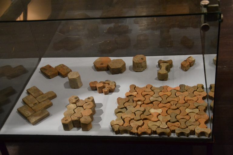 Ștampile tegvlare romane din colecțiile Muzeului Național al Banatului