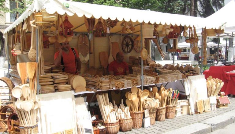 Târg de primăvară la Oravița