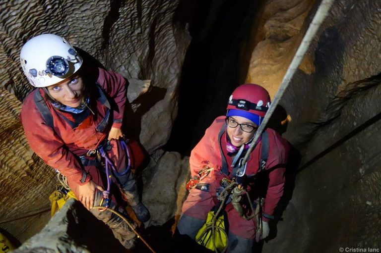 Speleofeminin – şcoala de la Padiş dedicată reprezentantelor sexului frumos
